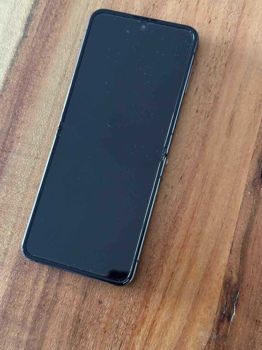 Samsung Galaxy Z Flip 4 - 128 GB (garantia + seguero)