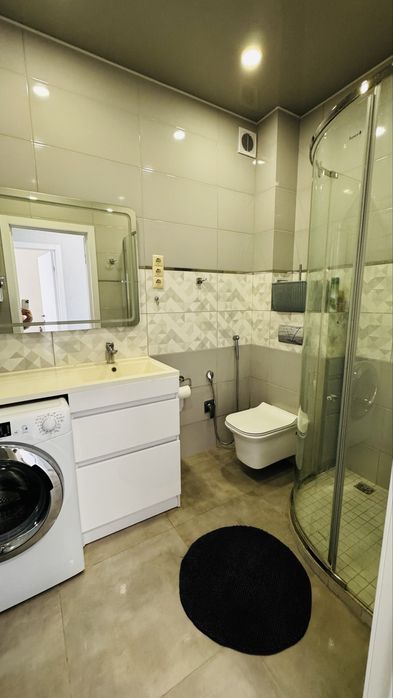 Сдам кухня-студия и 3 спальни Маршал Сити