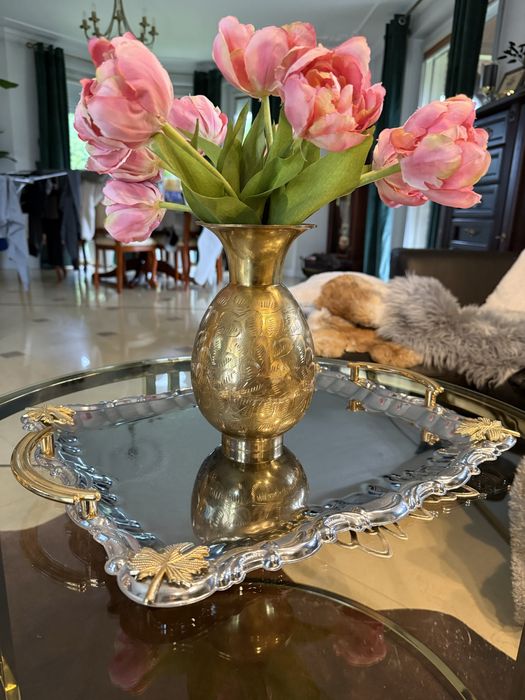 Taca ozdobna w kolorze srebrna