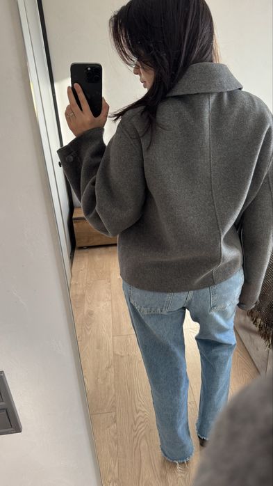 Вовняна куртка COS