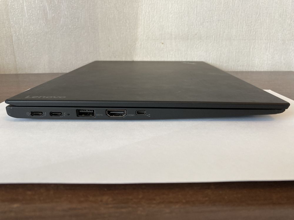 Thinkpad X1 Carbon gen5 i5-7gen 8/256GB SSD 14” FHD