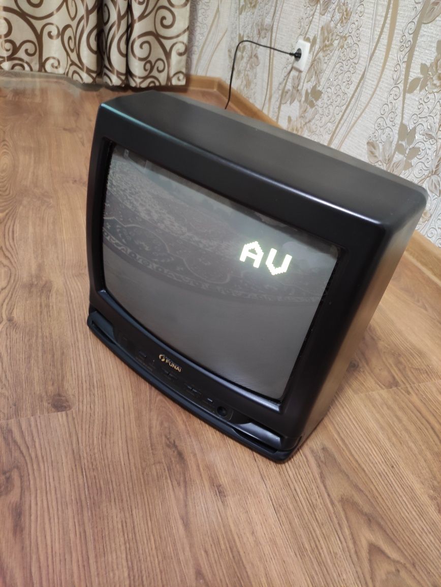 Маленький телевизор Funai