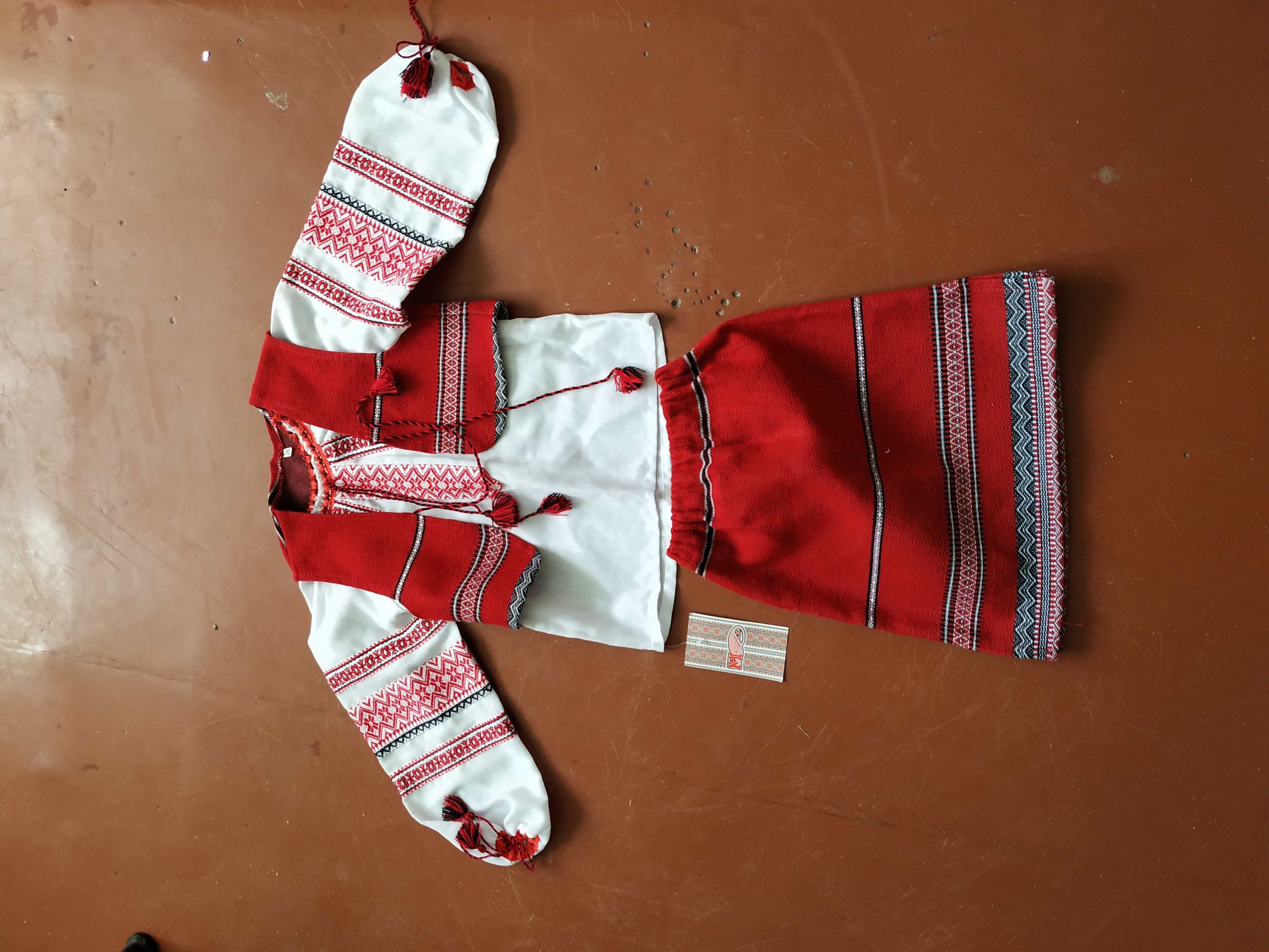 Укранский костюм для девочки 4-5 лет