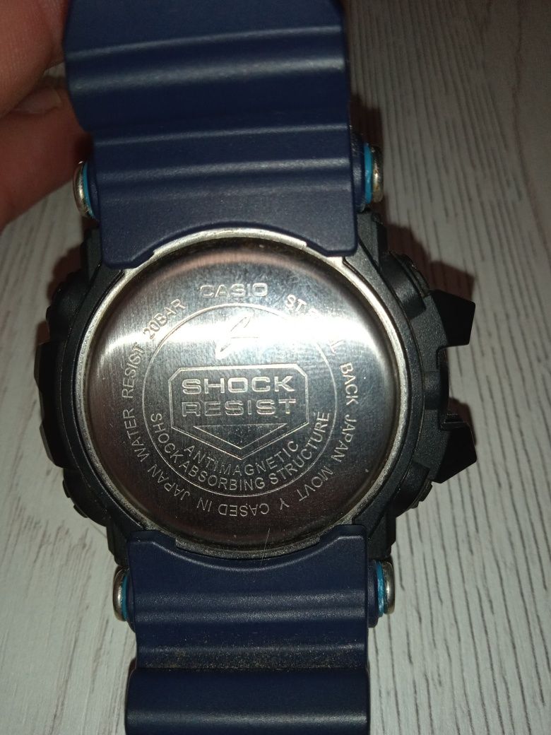 Срочно часы Casio 700 гр.