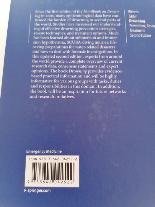 Livro Drowning. Prevention, Rescue, treatment. Second edition