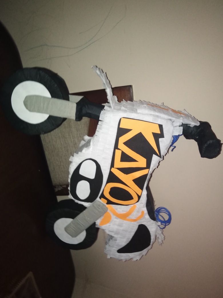 Piniata cross motor