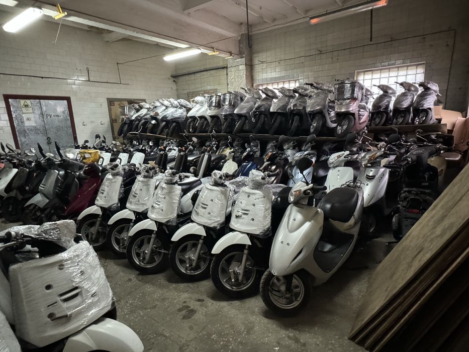 скутери японські