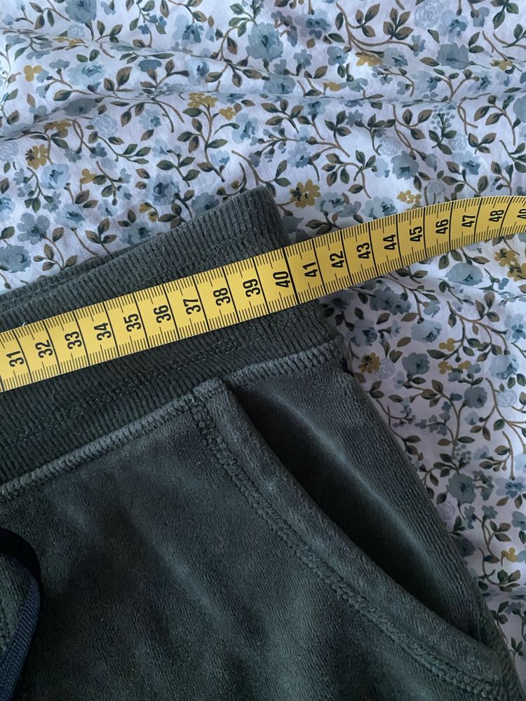 Śliczne  dresy Calvin Klein