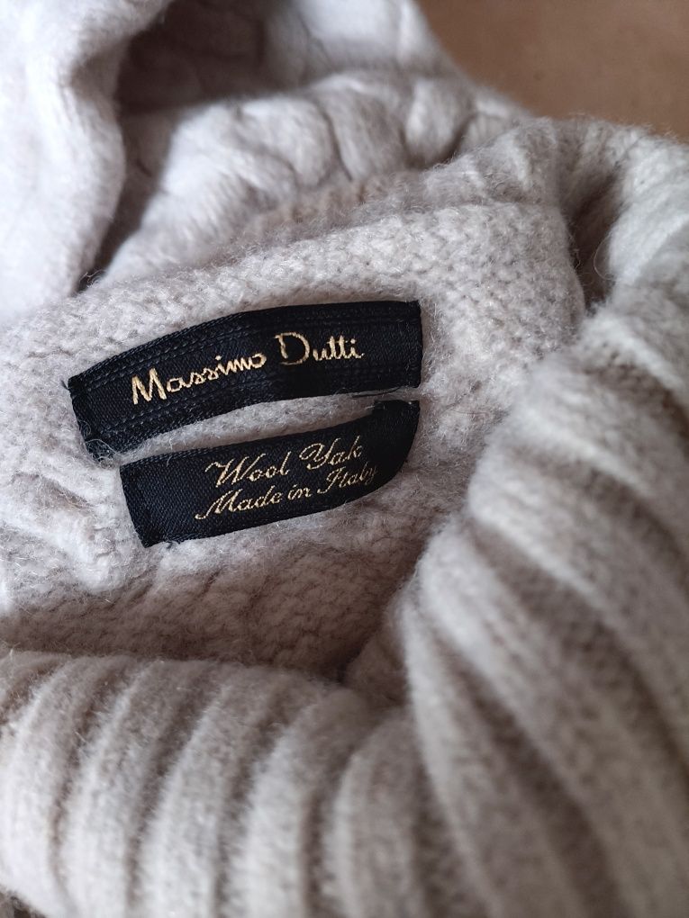 Camisola em pura lã de senhora Massimo Dutti