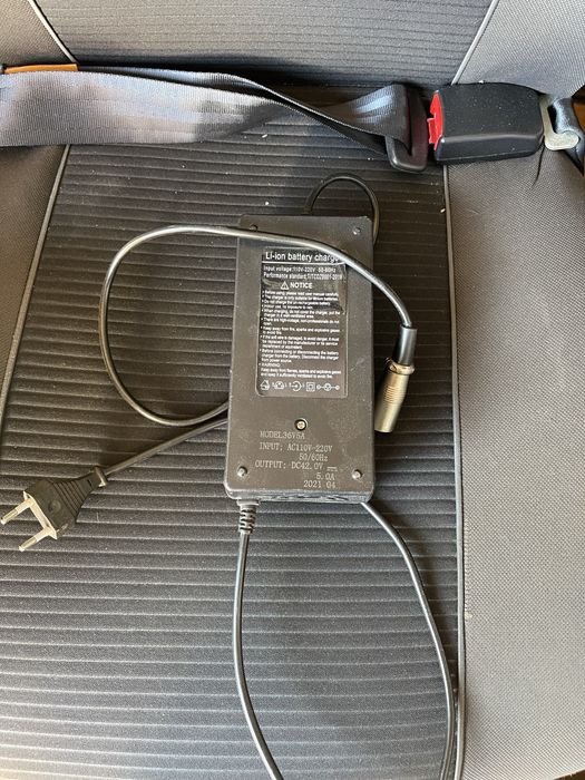 Електросамокат з сидінням Didi Thurau (можливий невеликий торг)