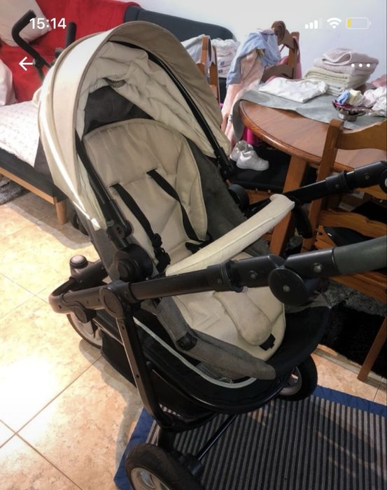 Carrinho cinza e beje zippy