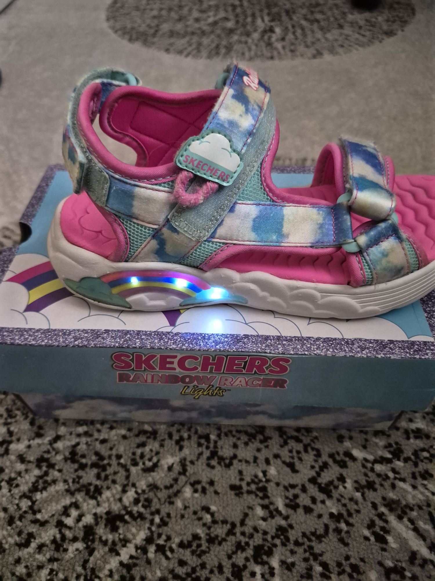 Босоніжки,  сандалі Skechers