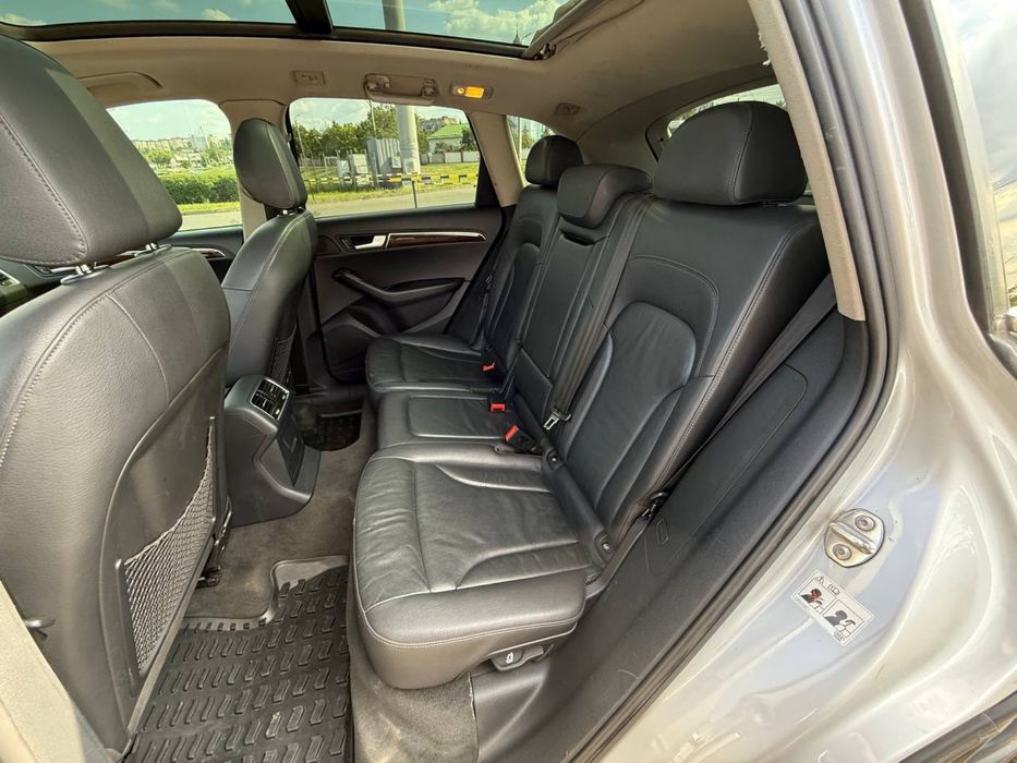 Продам Audi Q5 2012 року