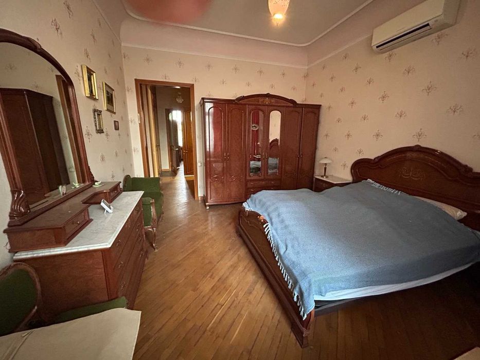 Сдам в аренду ПОТРЯСАЮЩУЮ 3-х к. квартиру Сумская 128. ЦЕНТР! Парк