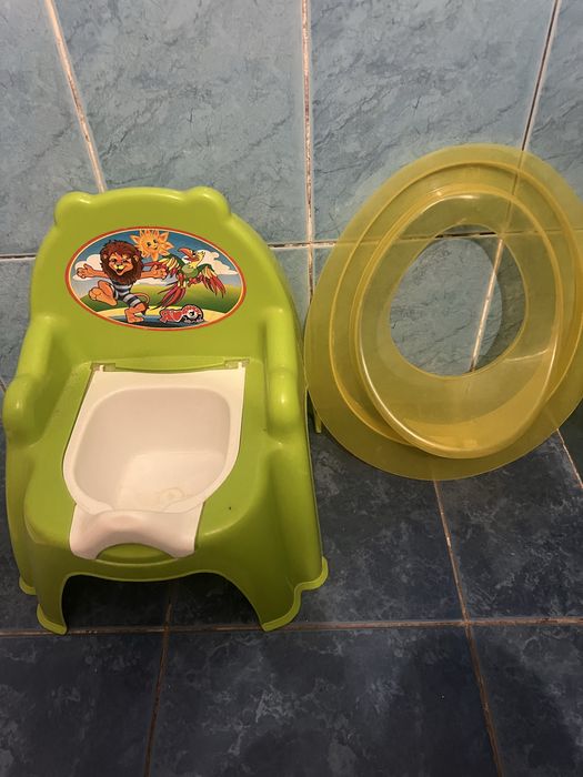 Горщик та накладка на унітаз