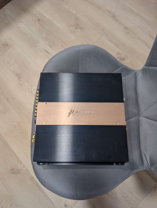 Wzmacniacz uDimension jr 4.300 świetny stan 4 kanały Helix Alpine