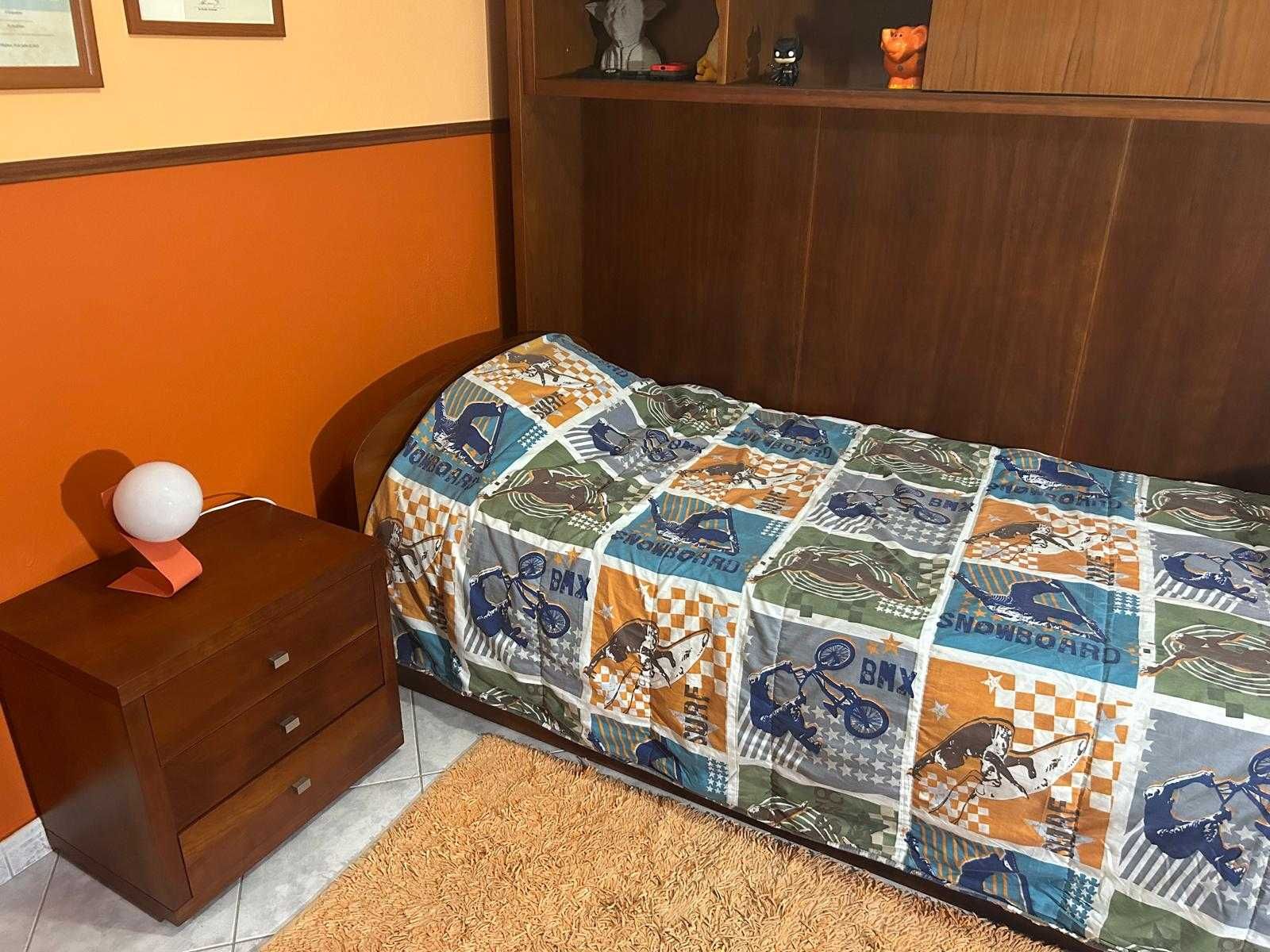 Quarto de criança/adolescente