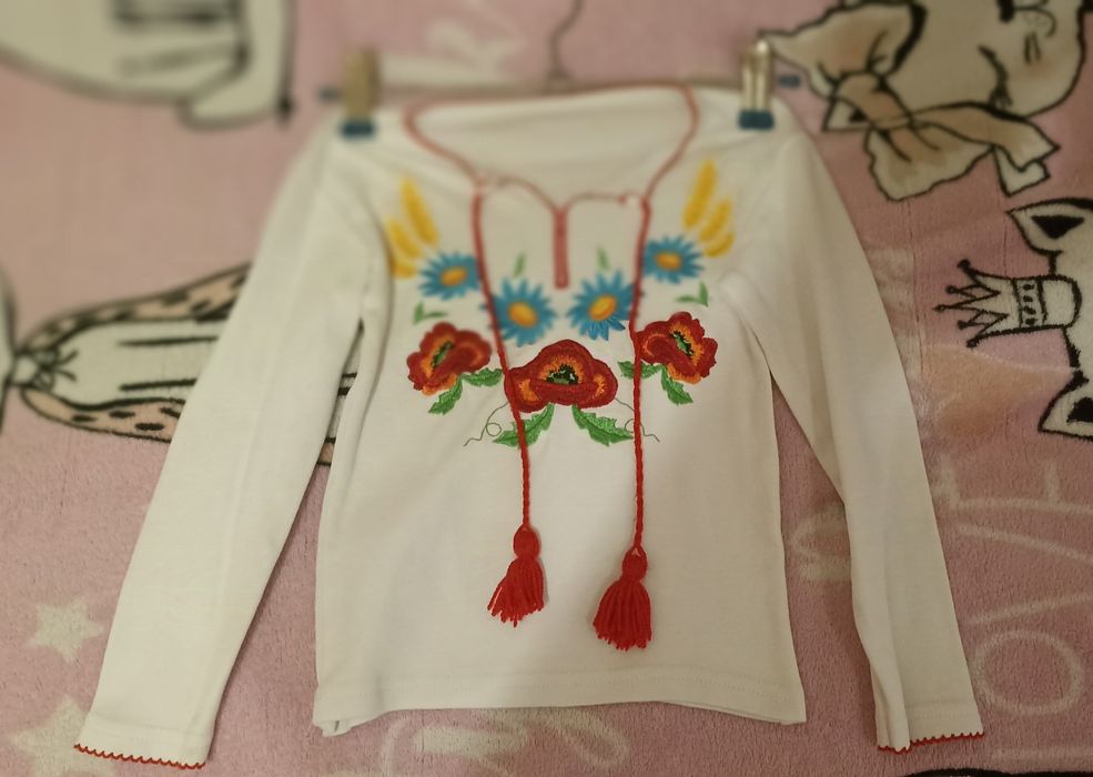 Вишиванка для дівчинки