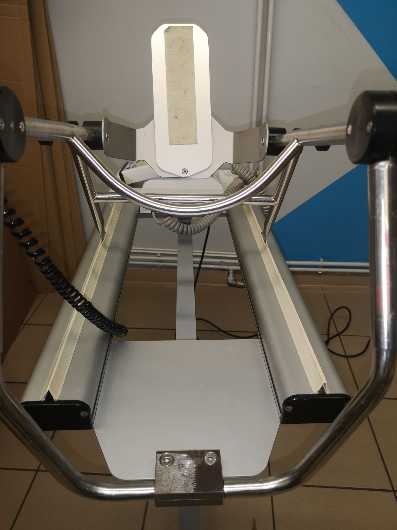 Szyna CPM Artromot K3 do rehabilitacji stawu kolanowego