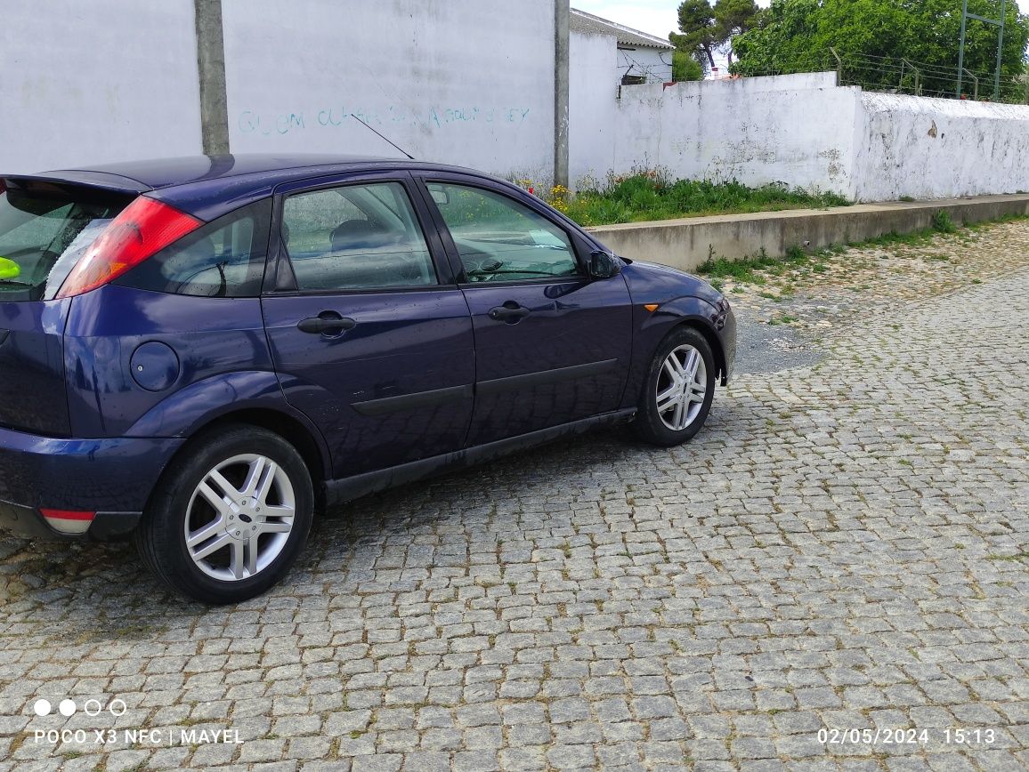 Ford focus 1.8TDCI a gasóleo do ano 2001