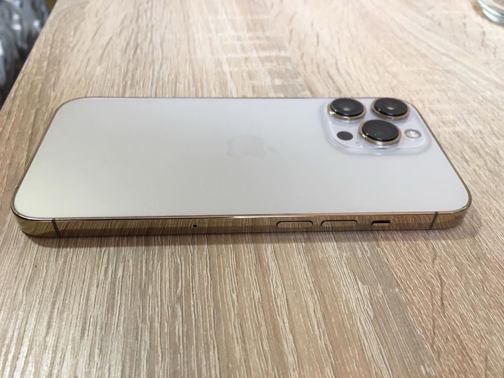 продам iphone 13 pro