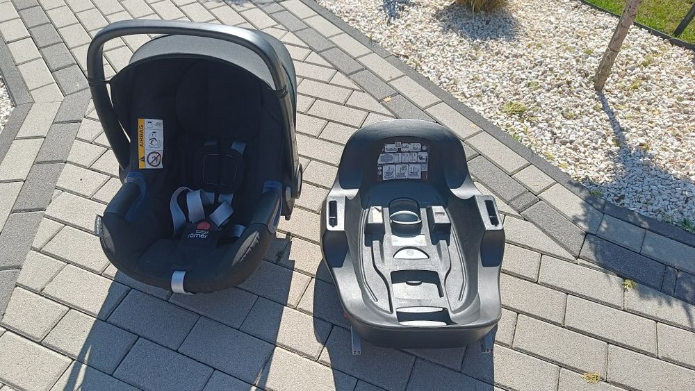 Nosidełko  fotelik z bazą Britax Römer