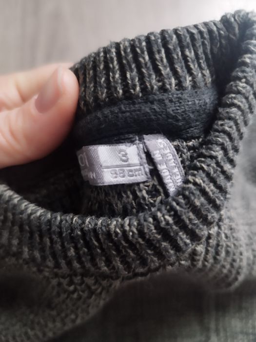 Sweterek dla chłopca 98