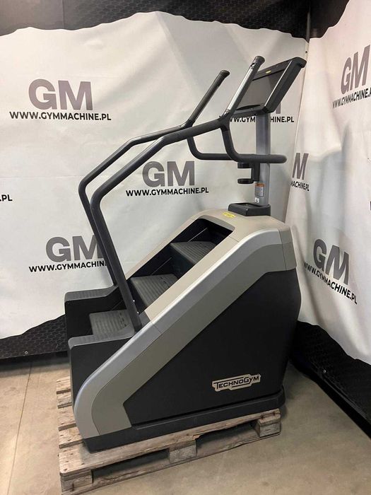 Schody Technogym Excite 700 Unity srebrny