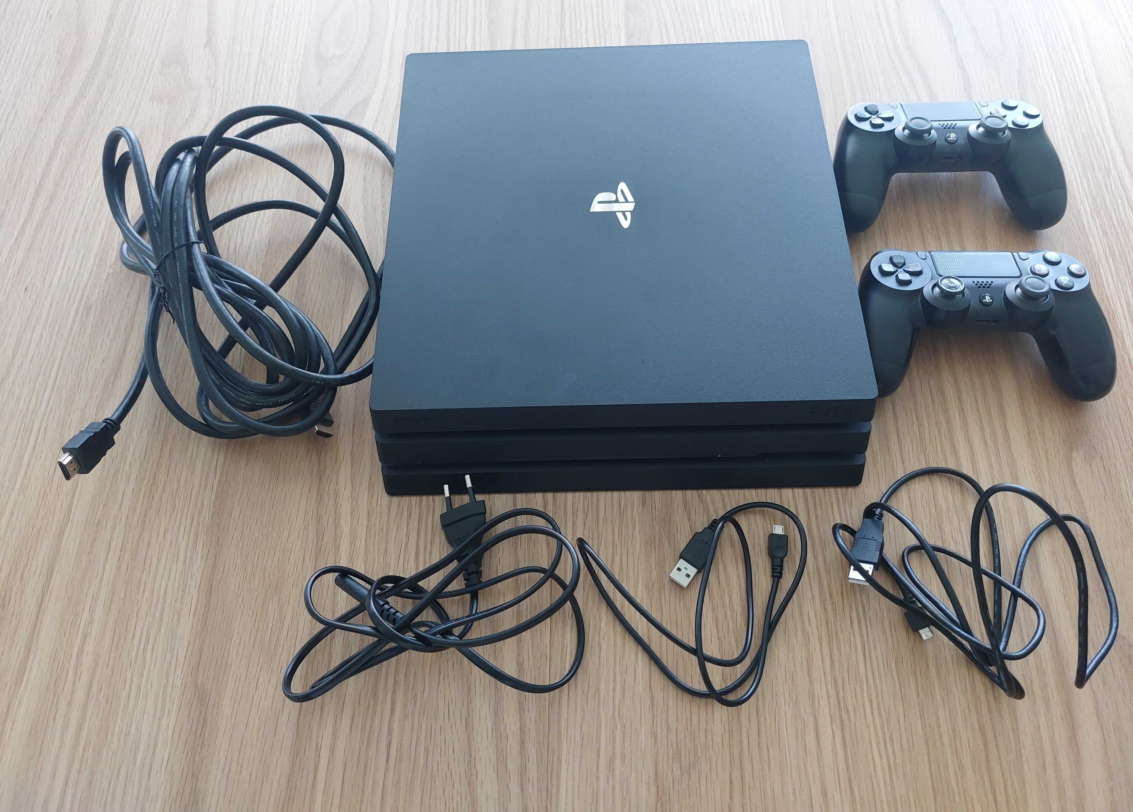 PlayStation 4 Pro 1TB + 2 pady DualShock 4 + Okablowanie | 4K HDR
