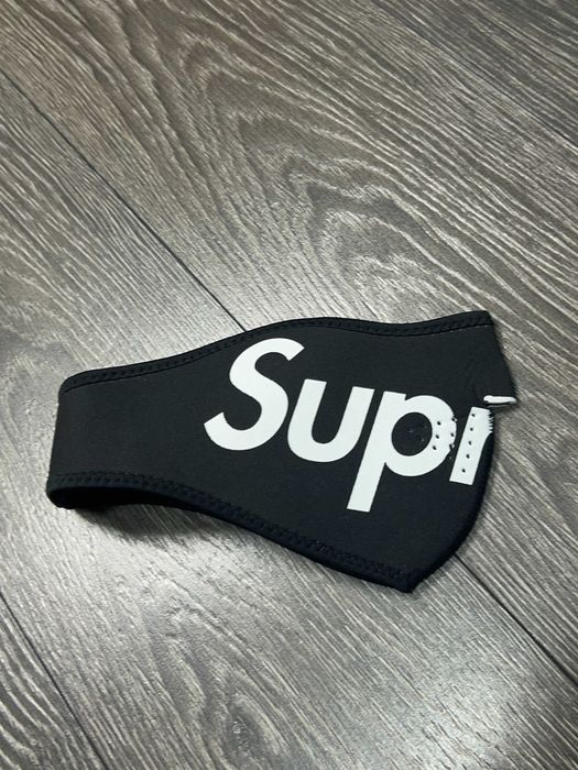 Supreme маска мотомаска з великим логотипом чорна