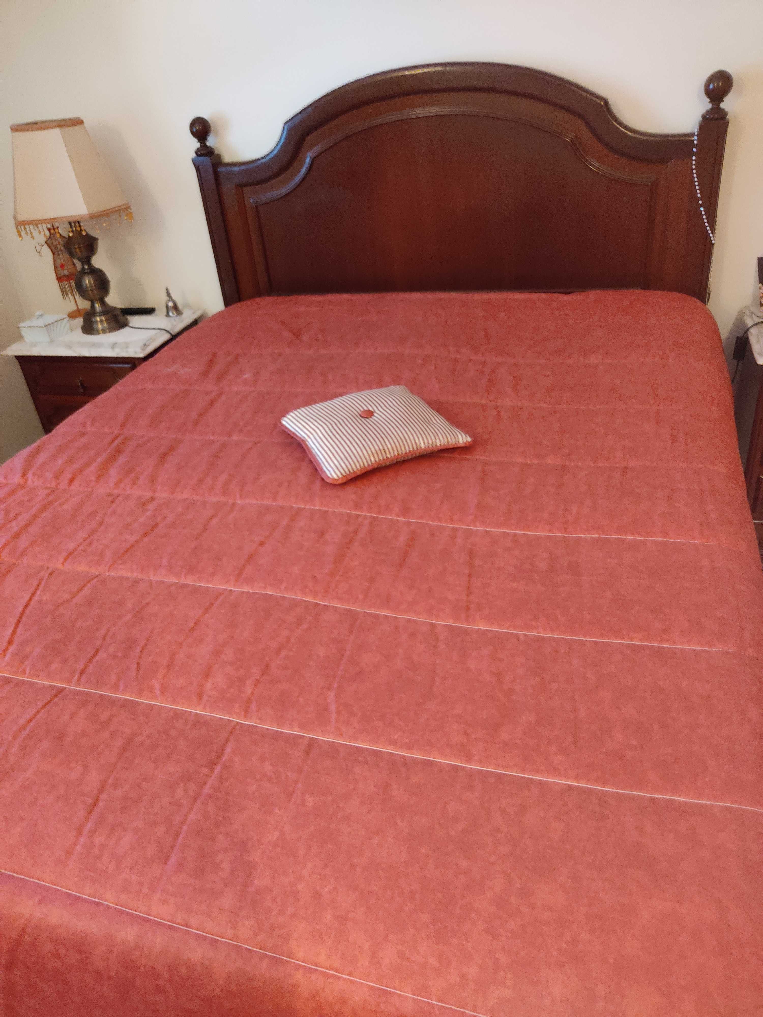 Mobília de Quarto em Mogno - Baixa de Preço