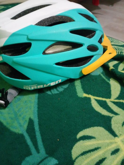 Kask rowerowy polecam