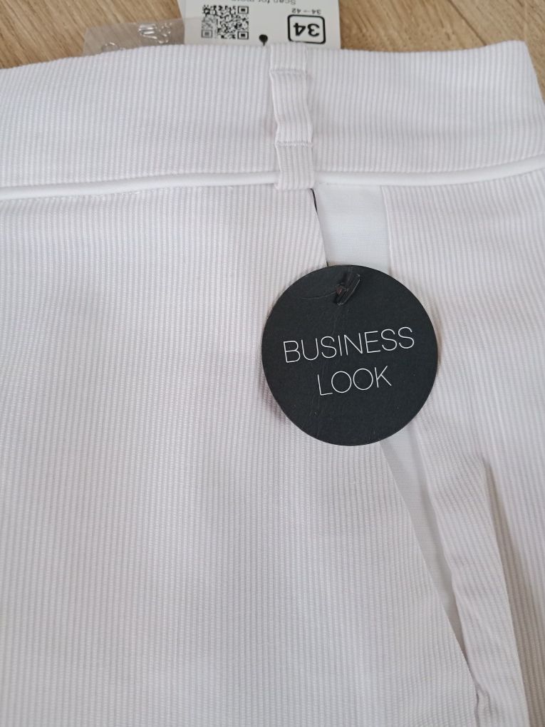 Nowa z metką spódnica ołówkowa Orsay z serii Business Look rozmiar XS