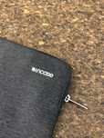 Pokrowiec Incase na laptop Macbook Pro 13/14