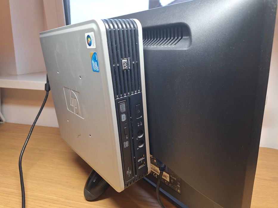 Komputer HP Core2Duo 3.0GHz, 4GB RAM, 500GB HDD, DVD-RW + monitor 22'