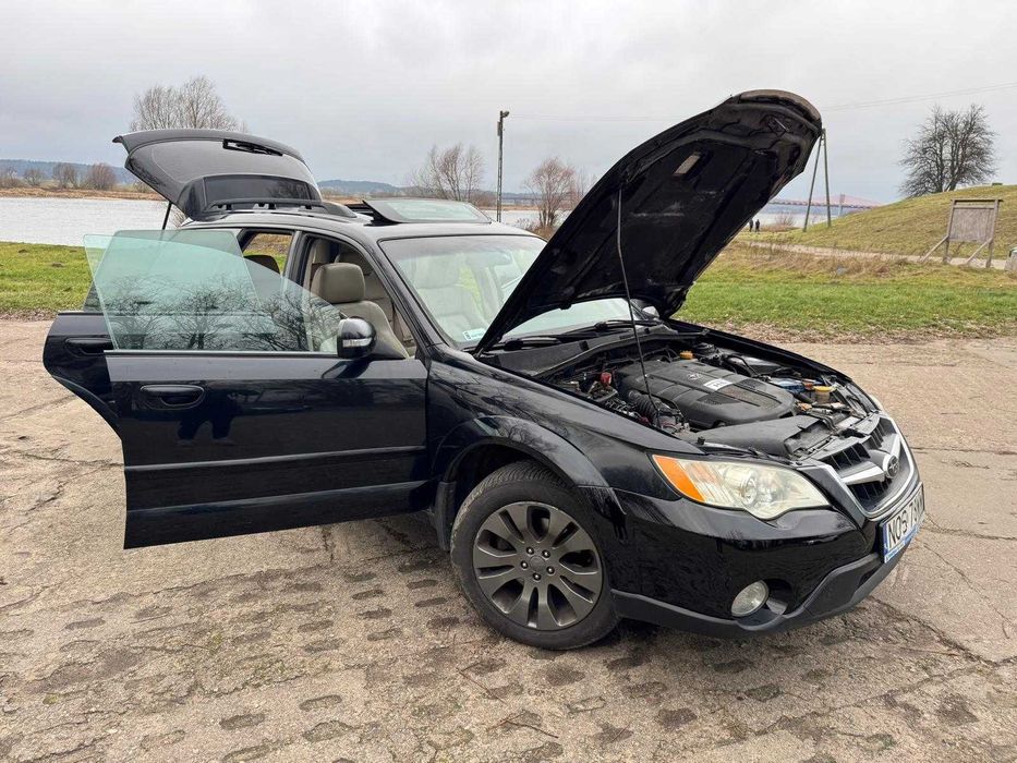 Subaru Legacy Outback 3.0 H6 + LPG 2008 4x4 Automat L.L Bean