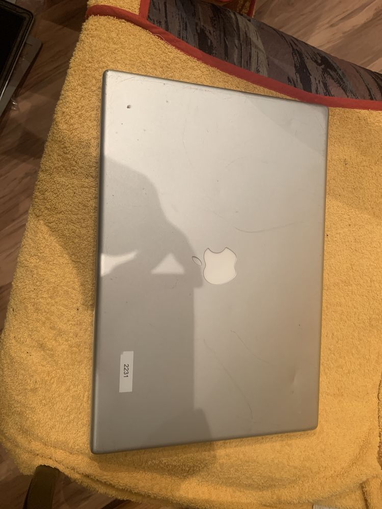 Macbooki i czesci na sprzedarz