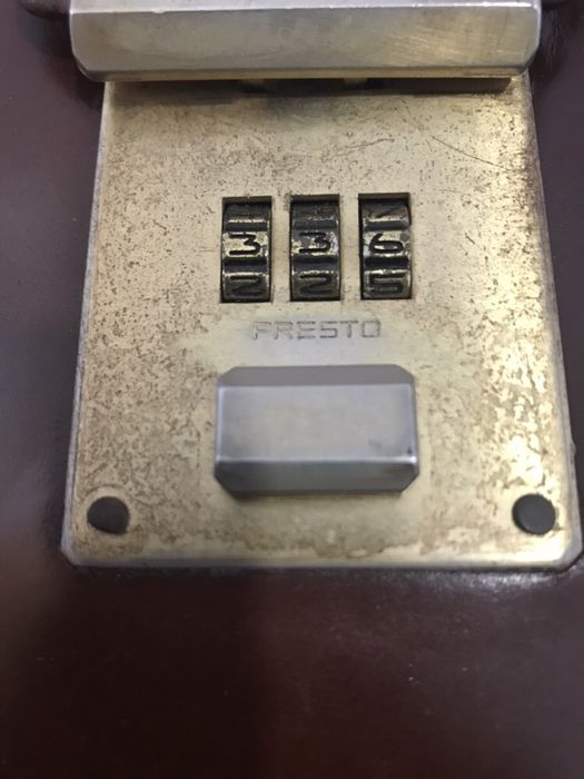 Mala Pasta executivo coro 100% Pele genuína. Luxo. Oportunidade única