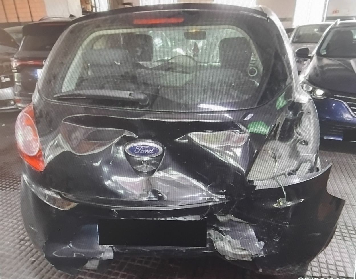 Vendo Ford ka 1.2 nacional 2015 com 69000 km salvado acidentado batido