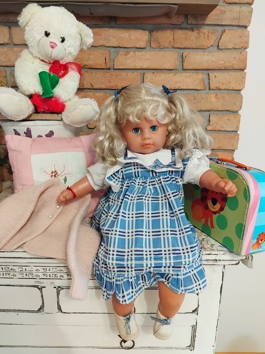 Duza lalka dziewczynka z akcesoriami i ubrankami