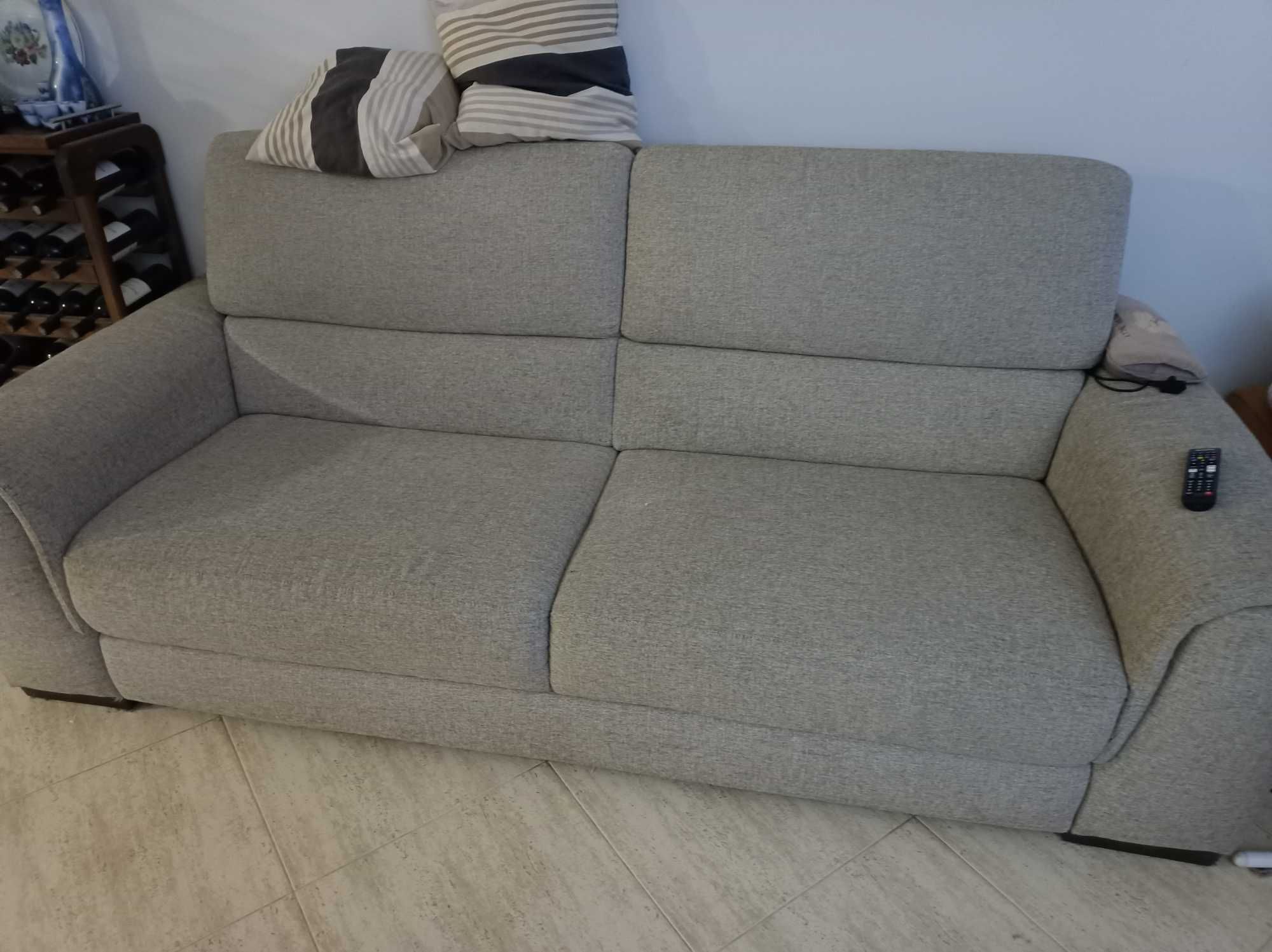 Sofá 2 lugares Divani