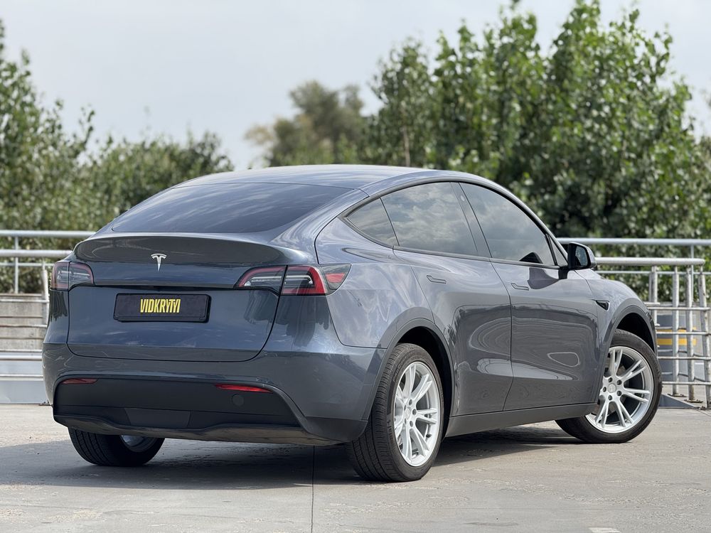 Tesla Model Y Long Range Dual Motor 2022 року, 82кВт, 28т.км.