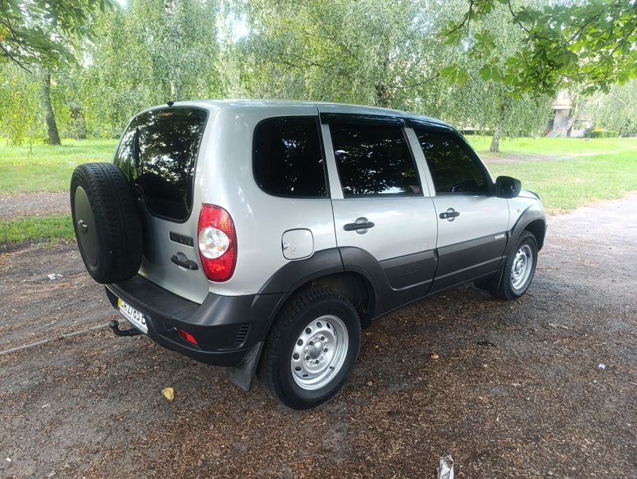 Chevrolet Niva 2011