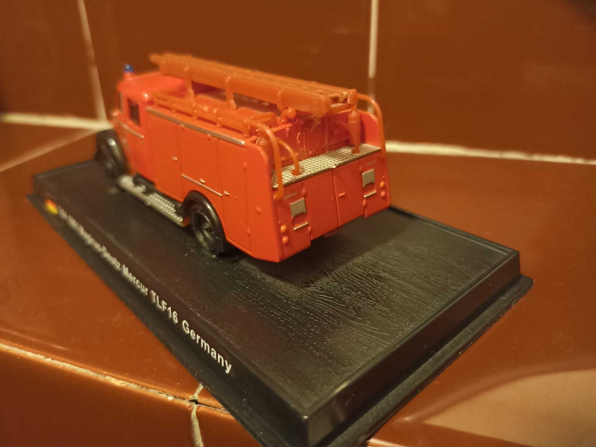 Model 1:64 1961 Magirus-Deutz Mercur TLF16 Germany