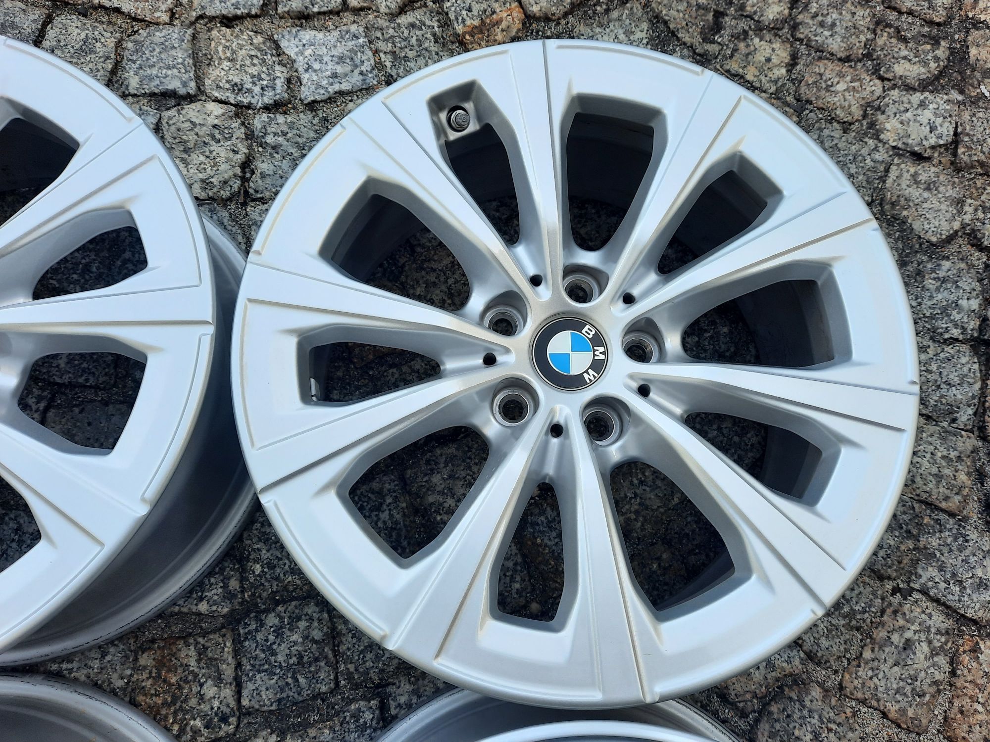 BMW 17 5x112 ET30 / G20 G22 G23 G26 G32 G42 G11 G30 Audi VW Seat Skoda