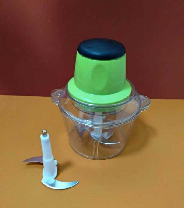 Блендер молния шейкер миксер овощерезка 220В 1,8л 300 Ват