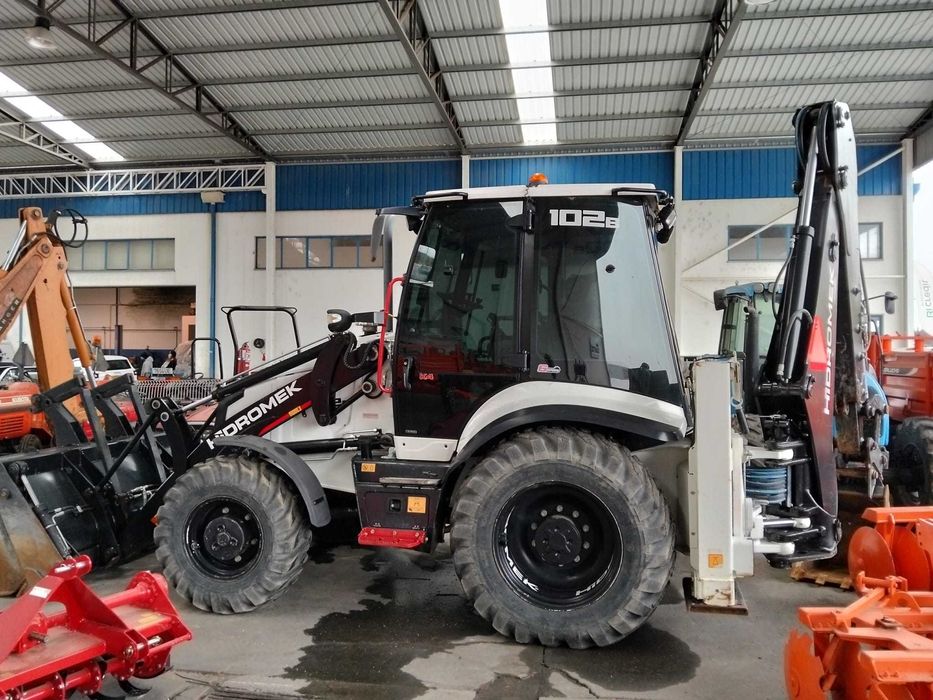 Retroescavadora Hidromek 102B