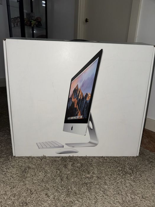 Imac 21.5 polegadas 1TB i5 quad-core 2.8GHz - adquirido no final 2017