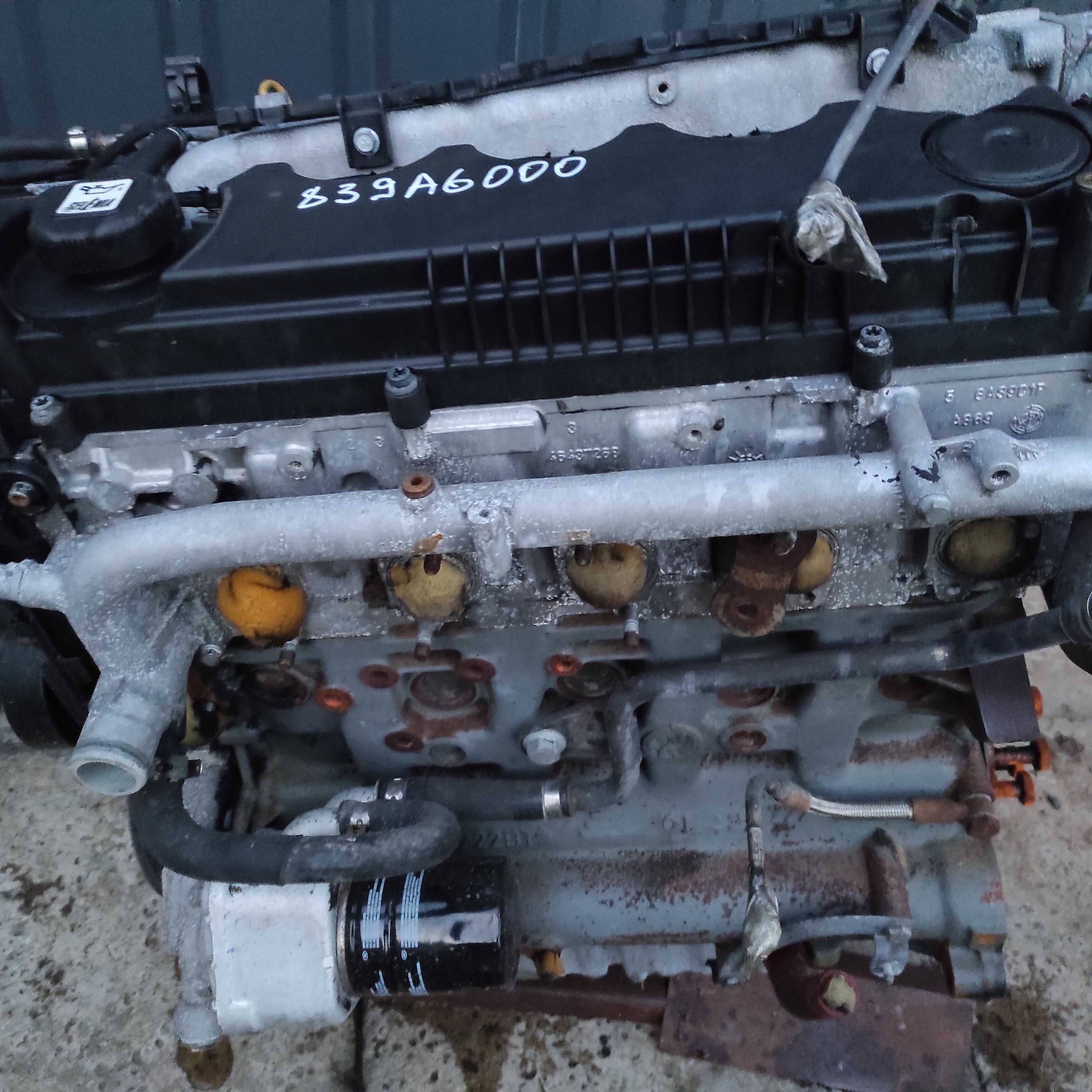 Silnik Alfa 156 166  Lancia Lybra 2,4 JTD Z Układem Paliwowym