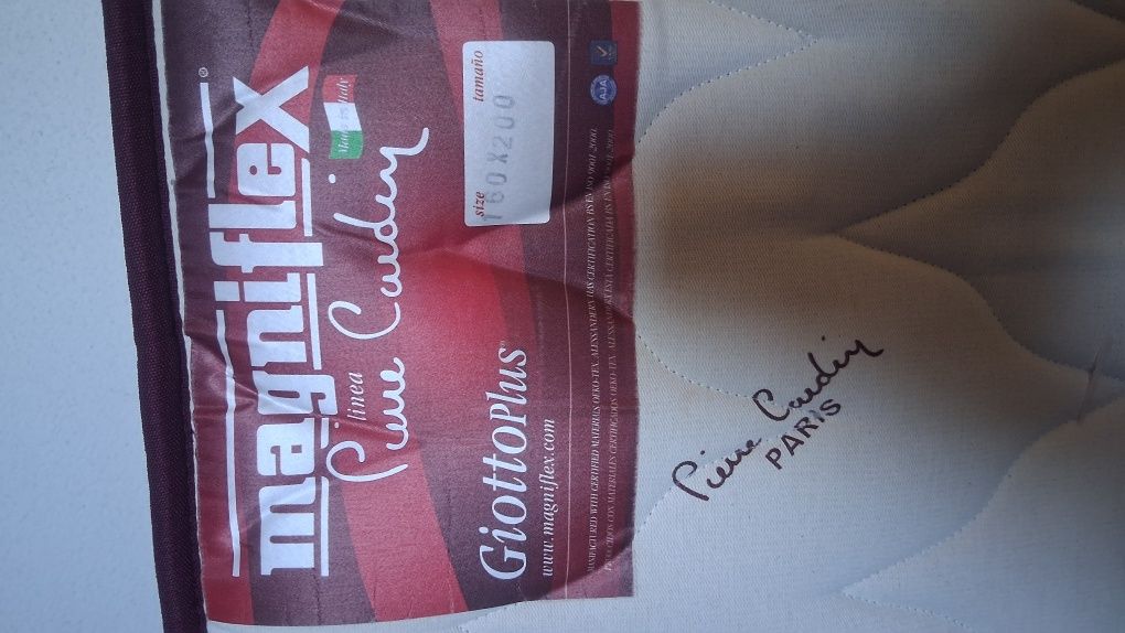 Colchão  magniflex italiano